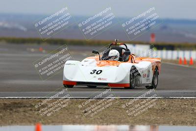 media/Nov-16-2025-CalClub SCCA (Sun) [[2975c16dfc]]/Group 3/Turn 1/